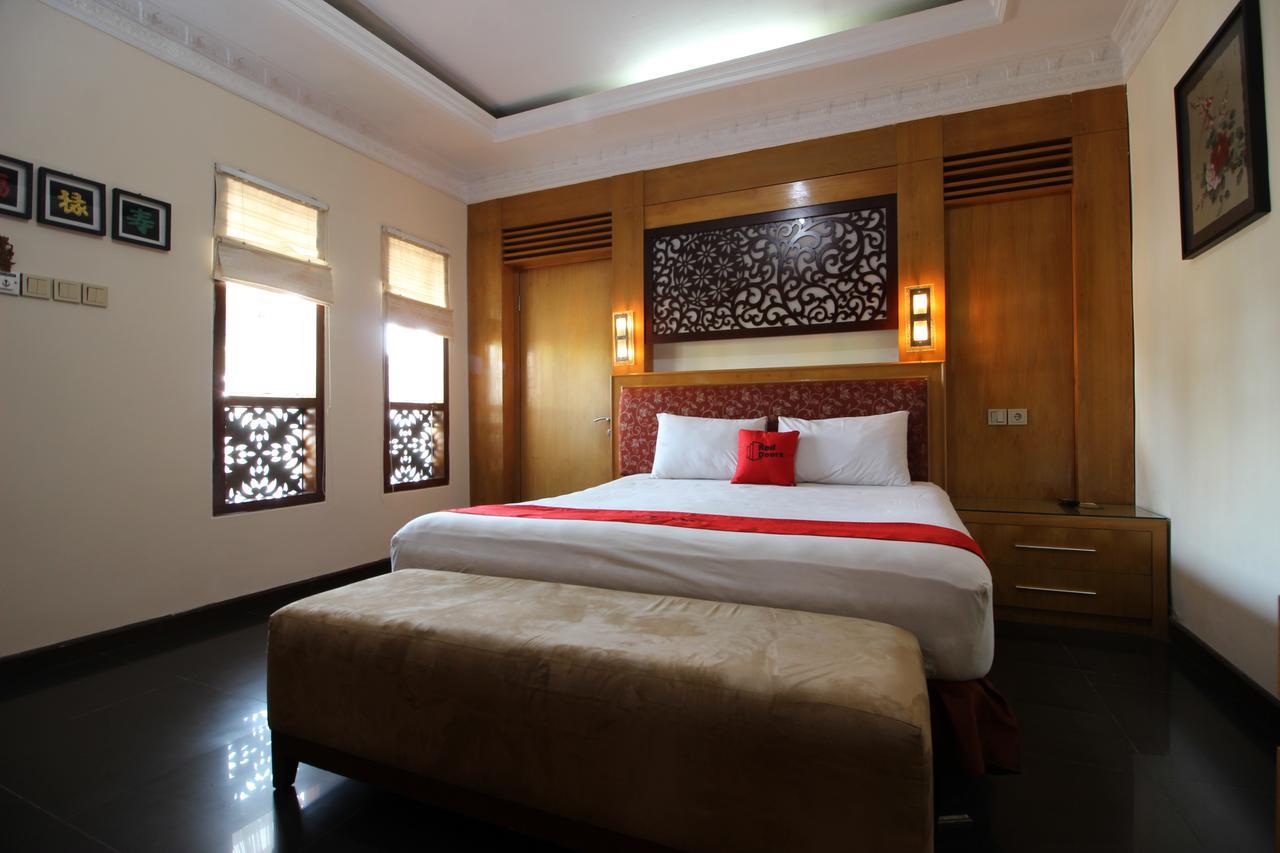 Reddoorz Plus Near Tugu Jogja 2 Yogyakarta Luaran gambar