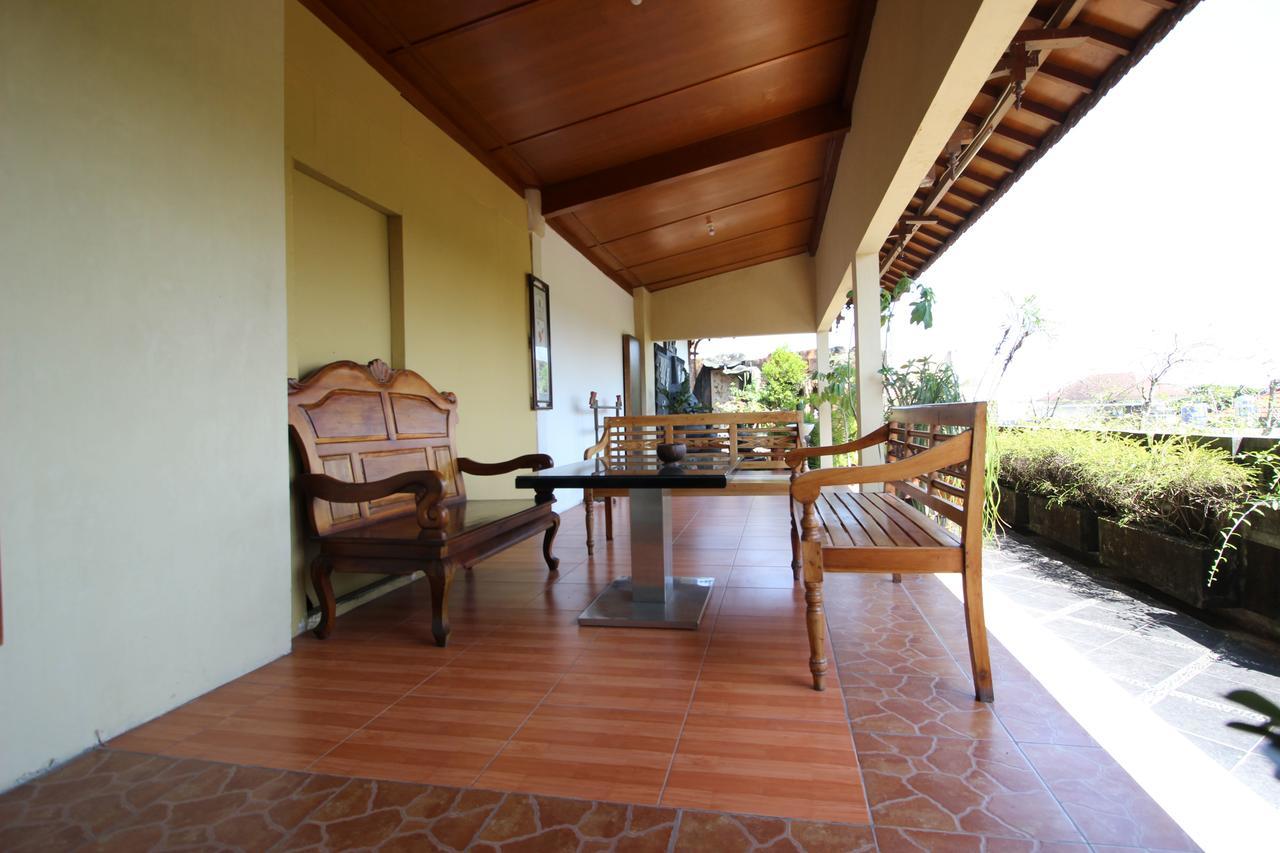 Reddoorz Plus Near Tugu Jogja 2 Yogyakarta Luaran gambar